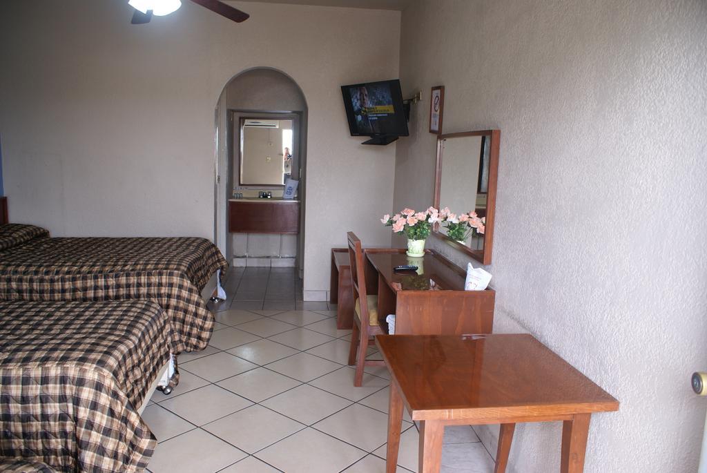 Hotel De Mexico Matamoros  Chambre photo