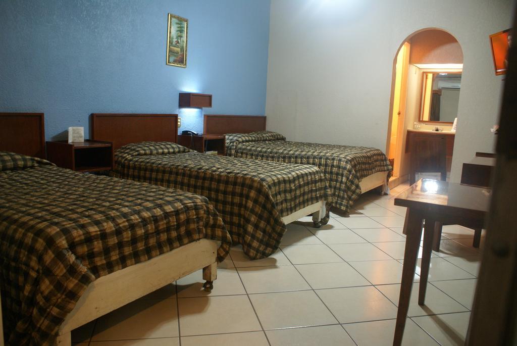 Hotel De Mexico Matamoros  Chambre photo